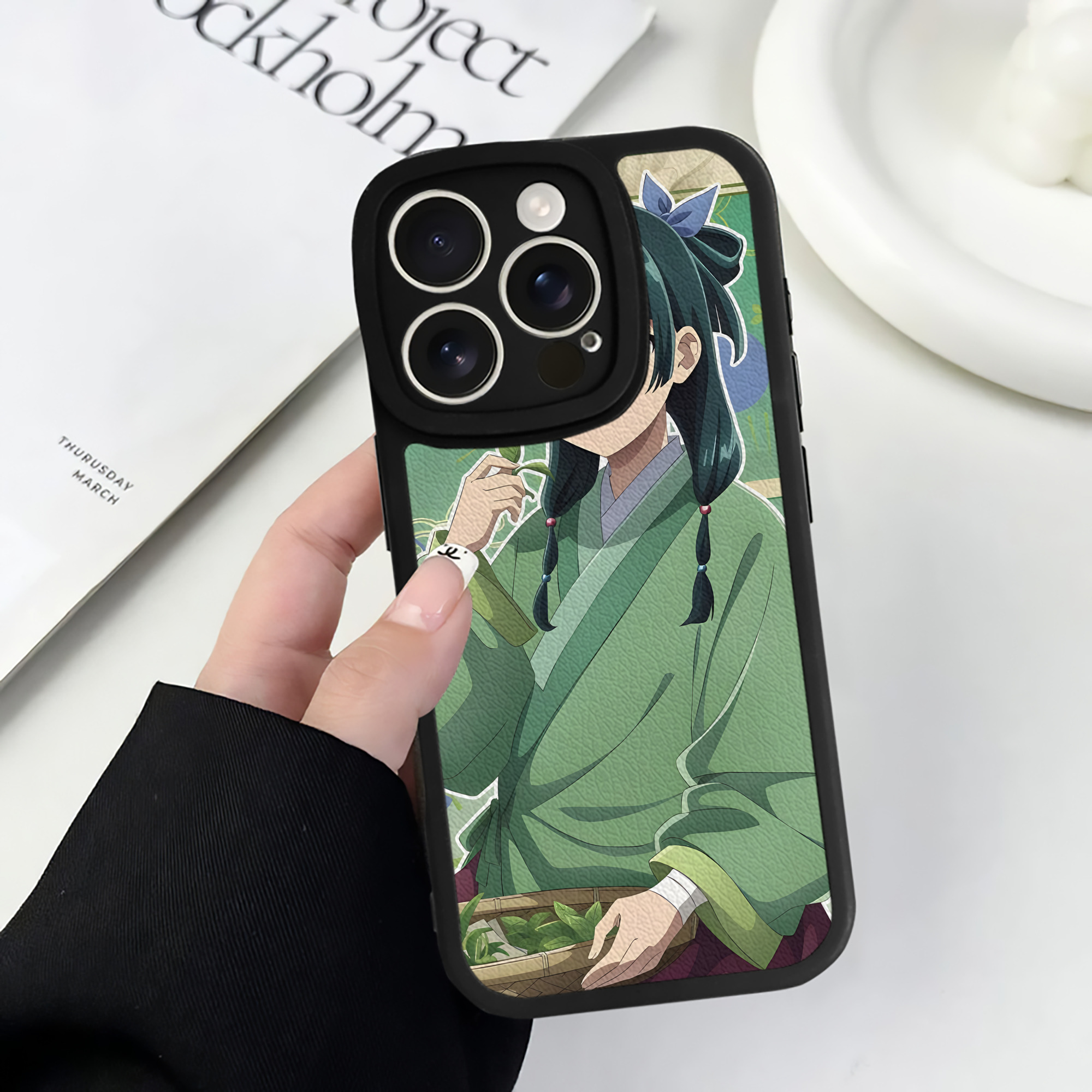 （画像用） 薬屋のひとりごと The Apothecary Diaries 【iPhone 16シリーズ対応】シリコンスマホケース（レザー調） 材質：シリコン